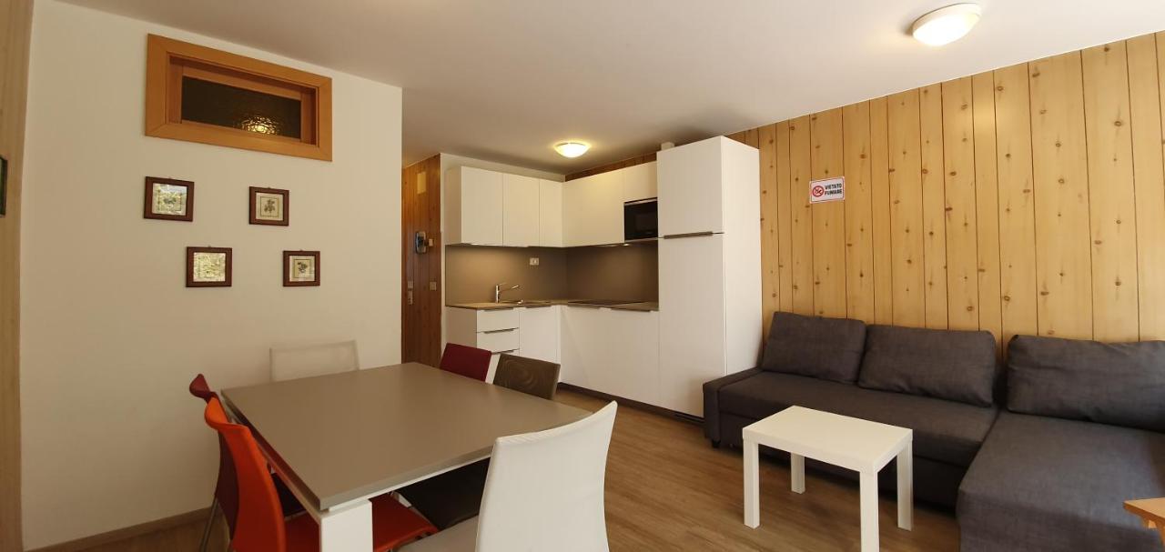 Residence Lores 2 Marilleva Exteriör bild